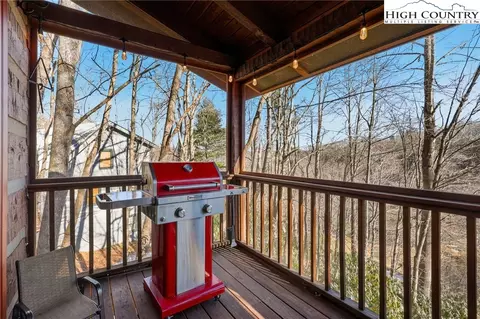 380 Devils Lake Dr, Seven Devils, NC 28604 photo 46