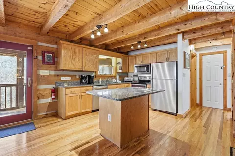 380 Devils Lake Dr, Seven Devils, NC 28604 photo 21