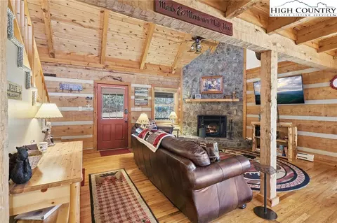 380 Devils Lake Dr, Seven Devils, NC 28604 photo 15
