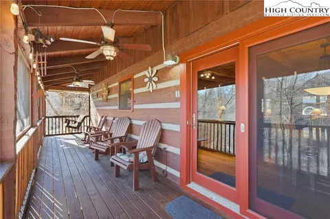380 Devils Lake Dr, Seven Devils, NC 28604 photo 5