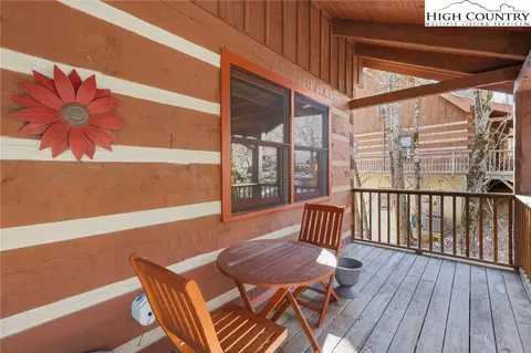 380 Devils Lake Dr, Seven Devils, NC 28604 photo 8