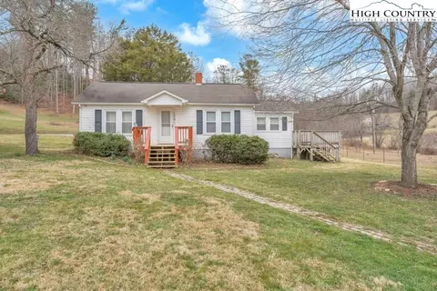 178 John Shell Rd, Sugar Grove, NC 28679