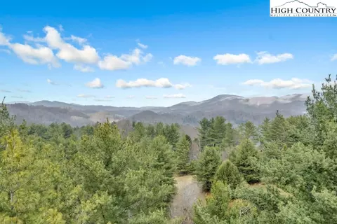 30 Valle Cay Drive, Vilas, NC 28692
