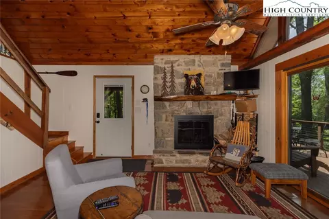 251 Deer Run Rd, Deep Gap, NC 28618 photo 11