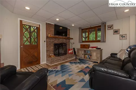 251 Deer Run Rd, Deep Gap, NC 28618 photo 23