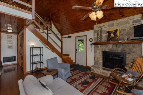 251 Deer Run Rd, Deep Gap, NC 28618 photo 14