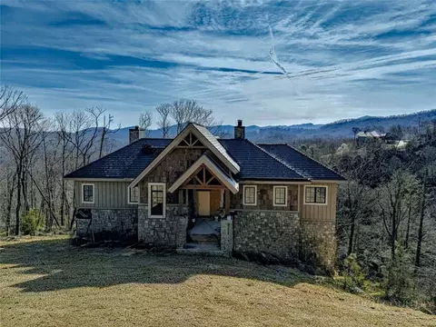 346 Wren Way, Banner Elk, NC 28604