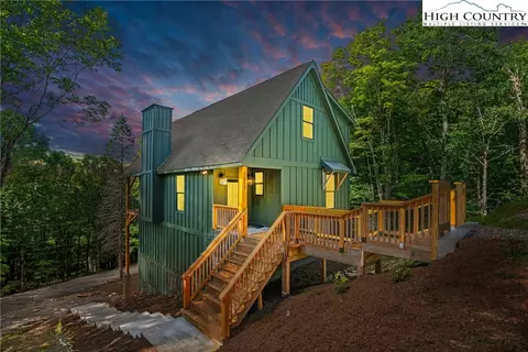 1017 Charter Hills Rd, Beech Mountain, NC 28604