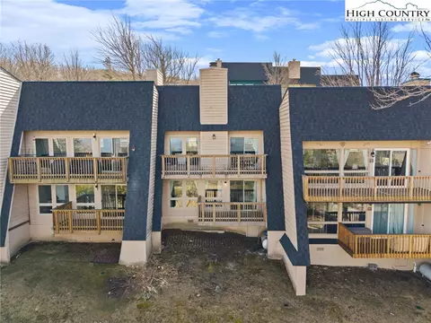 Exterior - 101 Courtside Ln #A2, Beech Mountain, NC 28604 photo 6 of 8