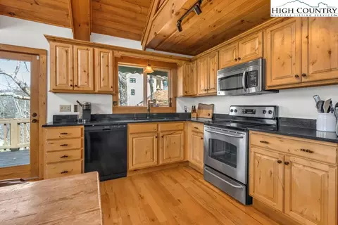 Kitchen - 198 Laurel Hill Ln, Boone, NC 28607 photo 2 of 3