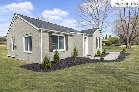 230 Beaver Creek Rd, West Jefferson, NC 28694