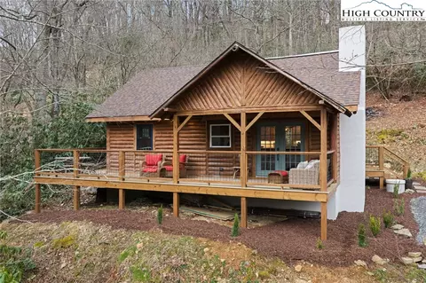 1520 Bamboo Rd, Boone, NC 28607