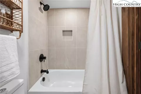 Bath - 1520 Bamboo Rd, Boone, NC 28607 photo 5 of 5