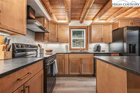 Kitchen - 1520 Bamboo Rd, Boone, NC 28607 photo 2 of 4