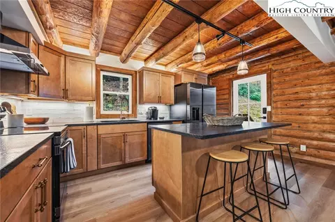 Kitchen - 1520 Bamboo Rd, Boone, NC 28607 photo 3 of 4