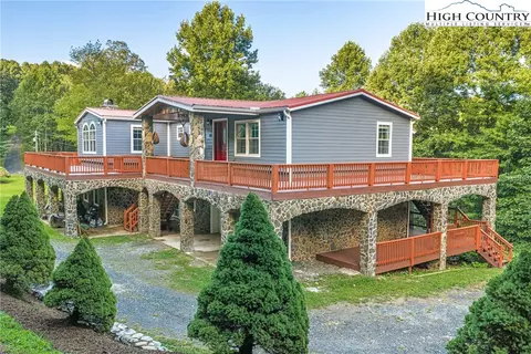 167 Wagon Wheel Ln, Deep Gap, NC 28618