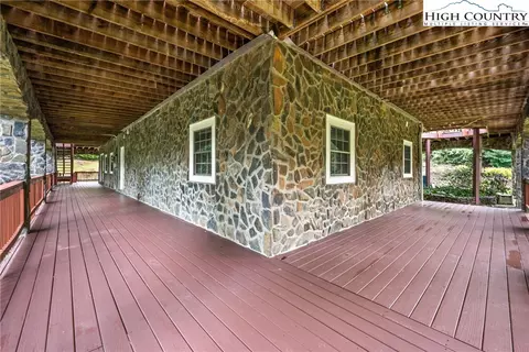 Exterior - 167 Wagon Wheel Ln, Deep Gap, NC 28618 photo 7 of 11