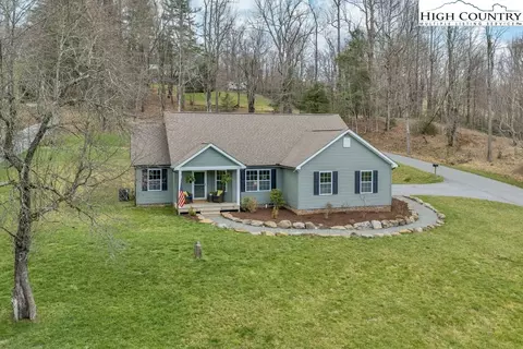 135 Willow Trl, Boone, NC 28607