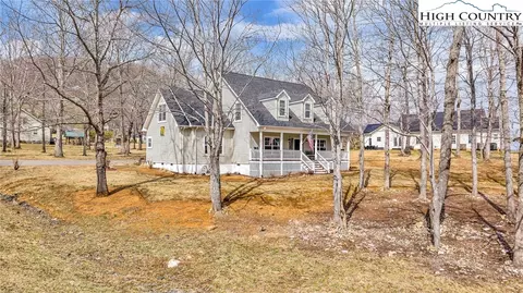 140 New Beginnings Dr, West Jefferson, NC 28694