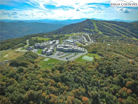 301 Pinnacle Inn Rd #3115, Beech Mountain, NC 28604