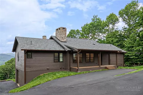 764 Golden Ridge Rd, Blowing Rock, NC 28605
