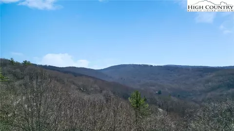 148 Rhododendron Dr, Beech Mountain, NC 28604 photo 15