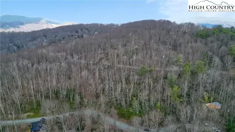 148 Rhododendron Dr, Beech Mountain, NC 28604 photo 7
