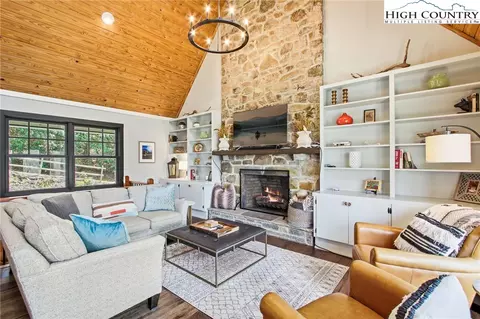 Living - 313 Birch, Boone, NC 28607 photo 1 of 4