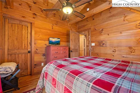 Bedroom - 337 Rivers Crest Rd, Boone, NC 28607 photo 5 of 8