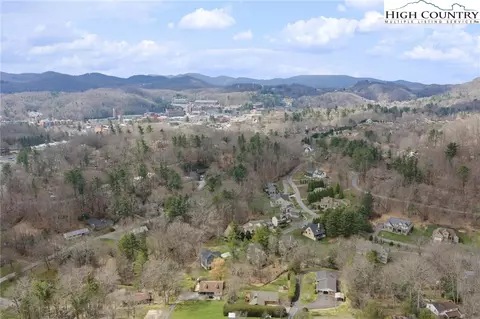 154 Alton Ln, Boone, NC 28607 photo 4