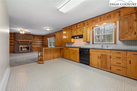 154 Alton Ln, Boone, NC 28607 photo 14