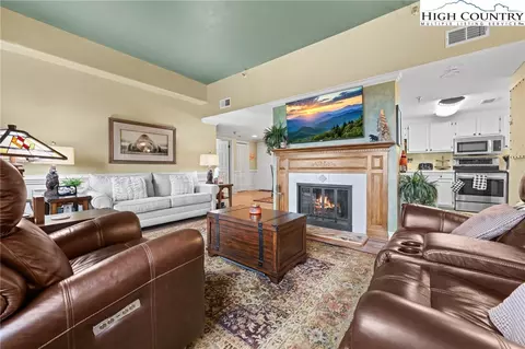 303 Sugar Top Dr #2617, Sugar Mountain, NC 28604
