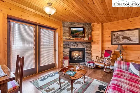 Living - 3043 Junaluska Rd, Boone, NC 28607 photo 4 of 5