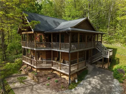 3043 Junaluska Rd, Boone, NC 28607