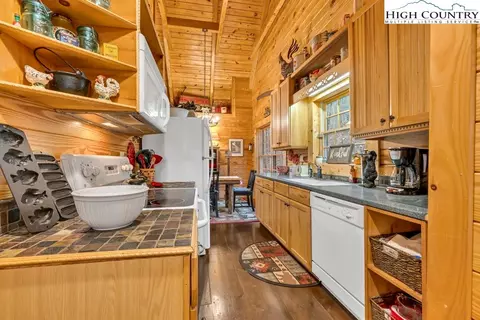 Kitchen - 3043 Junaluska Rd, Boone, NC 28607 photo 1 of 4