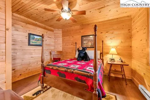 Bedroom - 3043 Junaluska Rd, Boone, NC 28607 photo 11 of 12