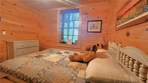 Bedroom - 3043 Junaluska Rd, Boone, NC 28607 photo 10 of 12