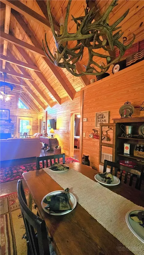 Dining - 3043 Junaluska Rd, Boone, NC 28607 photo 2 of 3