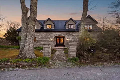 351 Windy Knob Trl, Seven Devils, NC 28604
