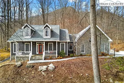 219 Catawba Dr, Marion, NC 28752