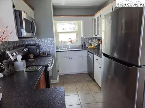 101 Courtside Ln #A5, Beech Mountain, NC 28604 photo 7
