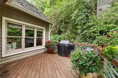 Exterior - 1690 Evergreen, Boone, NC 28607 photo 3 of 10