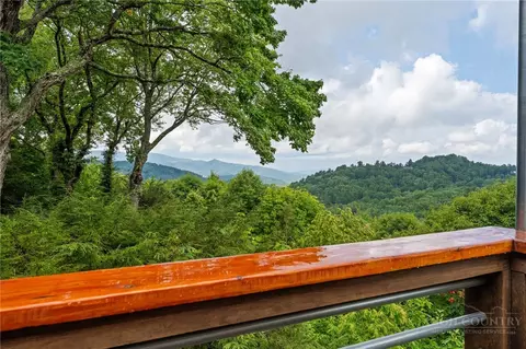 Exterior - 1690 Evergreen, Boone, NC 28607 photo 5 of 10