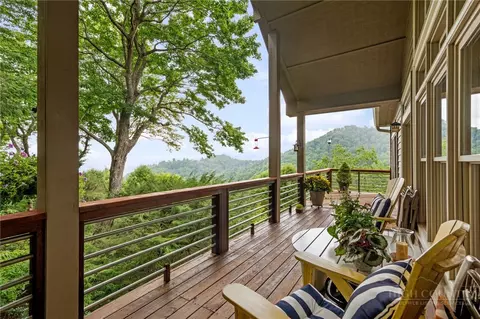 Exterior - 1690 Evergreen, Boone, NC 28607 photo 4 of 10