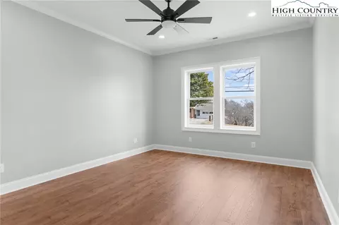219 Grayson St, Sparta, NC 28675 photo 9