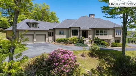 577 Oak Ridge Rd, Boone, NC 28607