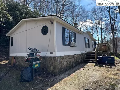 192 Ski Crest Park Dr, Blowing Rock, NC 28605