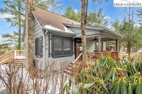 109 Mountain Ivy Ln, Boone, NC 28607