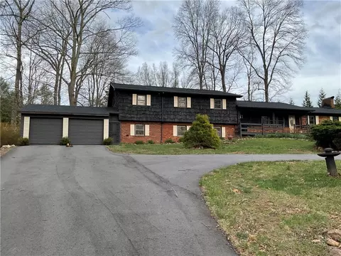 3162 Chestnut Grove Church Rd, Sparta, NC 28675