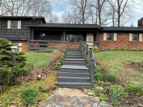 3162 Chestnut Grove Church Rd, Sparta, NC 28675